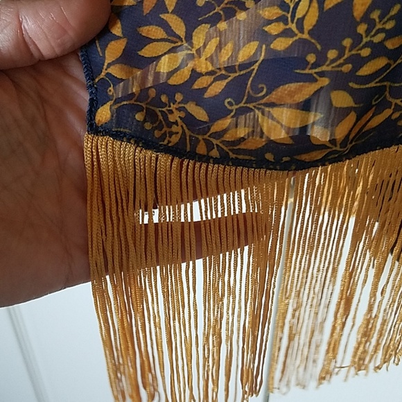 Lularoe Monroe Cardigan swim cover - Picture 4 of 5